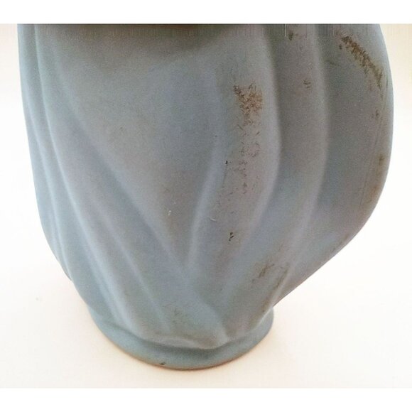 Avon Dutch Woman Figurine Holding Flowers Somewhere Cologne Bottle Vintage 7 In - Picture 6 of 14